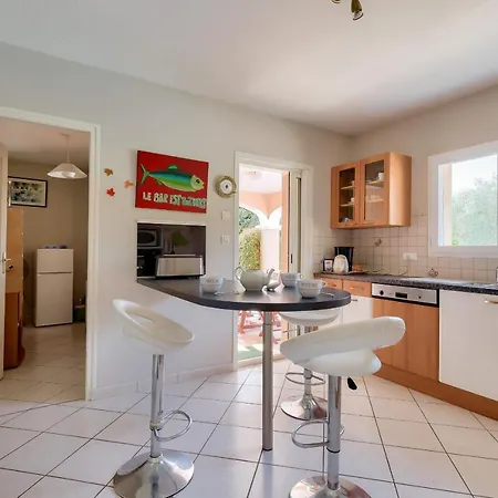 Prázdninový dům Maison Pour 6 - Piscine Et Detente