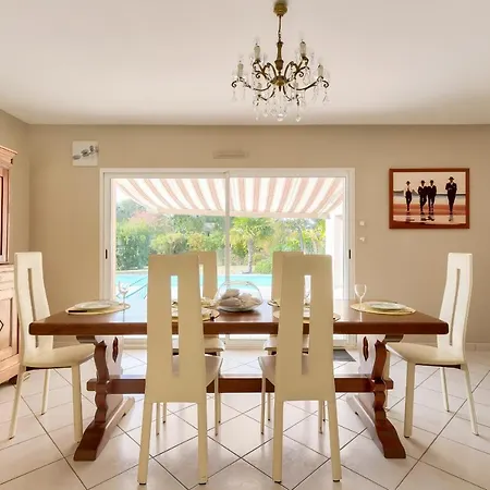 Casa vacanze Maison Pour 6 - Piscine Et Détente Saint-Hilaire-de-Talmont