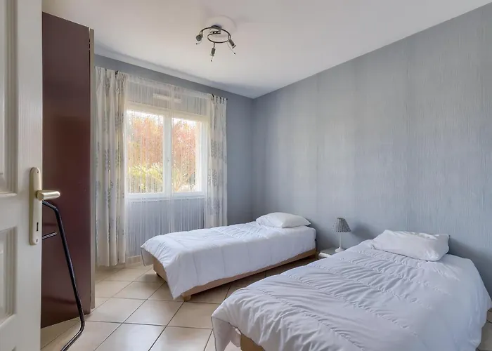 Prázdninový dům Maison Pour 6 - Piscine Et Detente Saint-Hilaire-de-Talmont