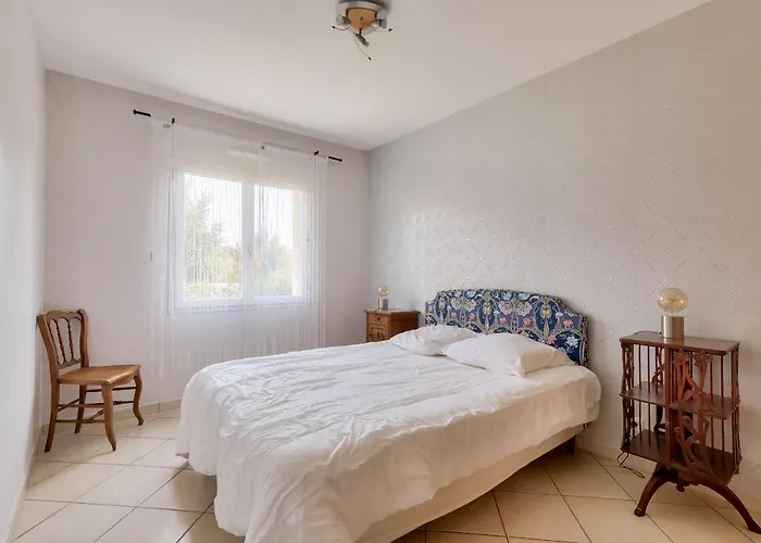 Prázdninový dům Maison Pour 6 - Piscine Et Detente *